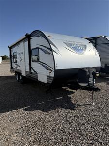 2017 Forest River SALEM CRUISE LITE 241QBXL - Photo 2 - Hatch, NM 87937