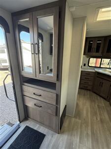 2024 Grand Design TRANSCEND 240ML   - Photo 11 - Hatch, NM 87937