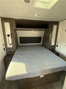 2024 Grand Design TRANSCEND 240ML   - Photo 14 - Hatch, NM 87937