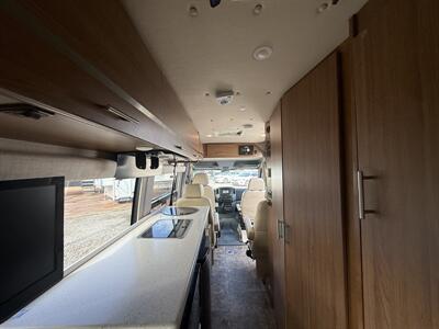 2014 Winnebago ERA 170XB   - Photo 12 - Hatch, NM 87937