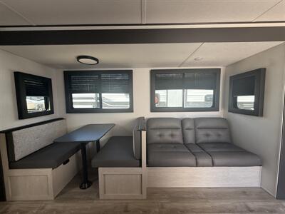 2025 SHASTA 530BQB OASIS   - Photo 8 - Hatch, NM 87937