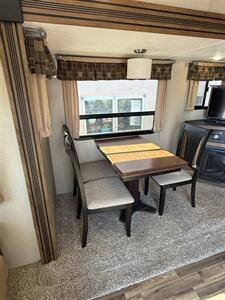 2017 Coachmen Chaparral Lite 28RLS - Photo 7 - Hatch, NM 87937