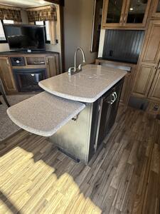 2017 Coachmen Chaparral Lite 28RLS - Photo 9 - Hatch, NM 87937