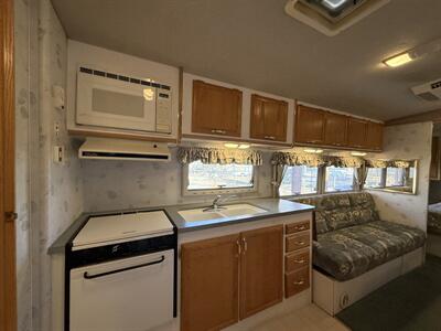 1997 EUROWAY 27S   - Photo 6 - Hatch, NM 87937