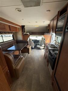 2017 Winnebago MINNIE WINNIE 26A - Photo 11 - Hatch, NM 87937