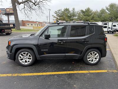 2015 Jeep Renegade Latitude   - Photo 3 - Elkhart, IN 46514