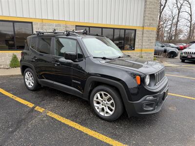 2015 Jeep Renegade Latitude   - Photo 10 - Elkhart, IN 46514
