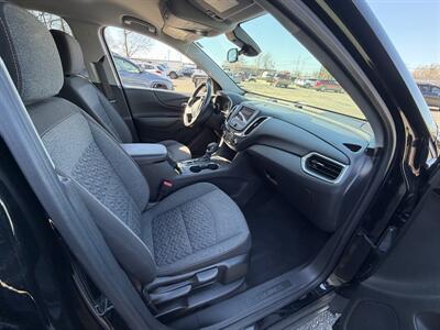 2022 Chevrolet Equinox LT   - Photo 11 - Elkhart, IN 46514