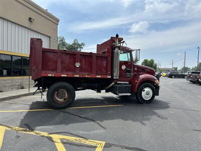 2005 Peterbilt 335 Dump Truck   - Photo 12 - Elkhart, IN 46514