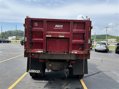 2005 Peterbilt 335 Dump Truck   - Photo 9 - Elkhart, IN 46514
