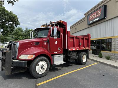 2005 Peterbilt 335 Dump Truck   - Photo 2 - Elkhart, IN 46514
