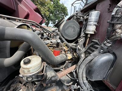 2005 Peterbilt 335 Dump Truck   - Photo 23 - Elkhart, IN 46514