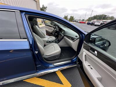 2015 Hyundai SONATA Limited   - Photo 26 - Elkhart, IN 46514