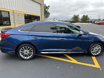 2015 Hyundai SONATA Limited   - Photo 9 - Elkhart, IN 46514