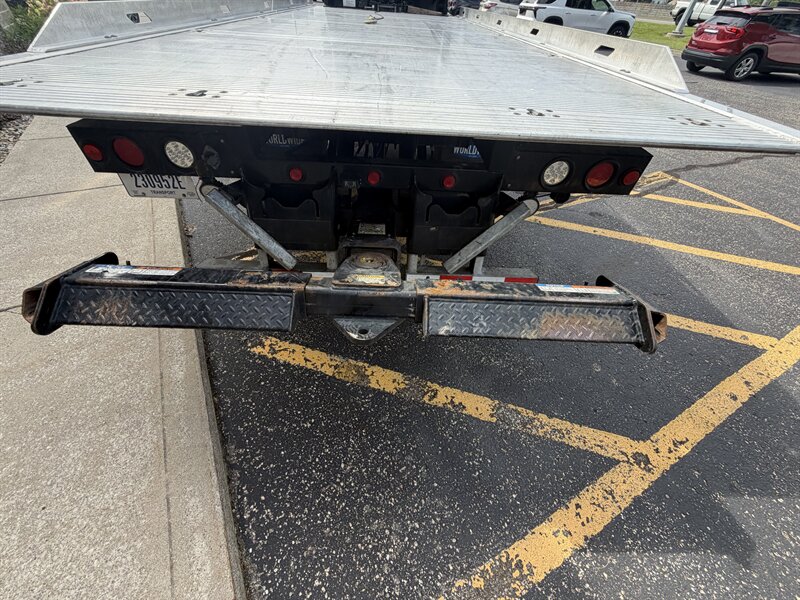 2025 Freightliner M2 106 - Photo 17 - Elkhart, IN 46514