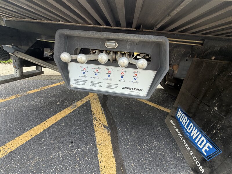 2025 Freightliner M2 106 - Photo 16 - Elkhart, IN 46514