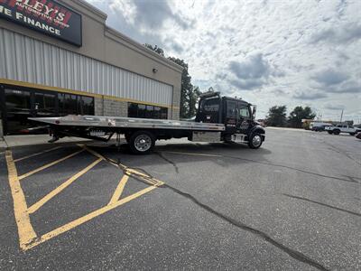 2025 Freightliner M2 106 - Photo 10 - Elkhart, IN 46514