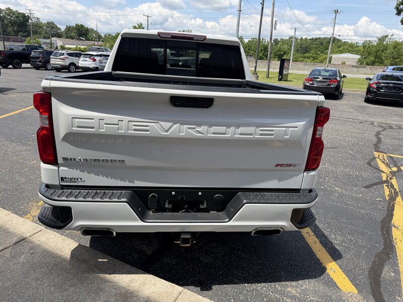 2020 Chevrolet Silverado 1500 RST - Photo 6 - Elkhart, IN 46514