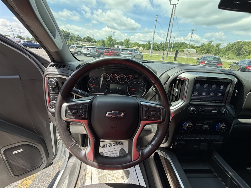 2020 Chevrolet Silverado 1500 RST - Photo 17 - Elkhart, IN 46514
