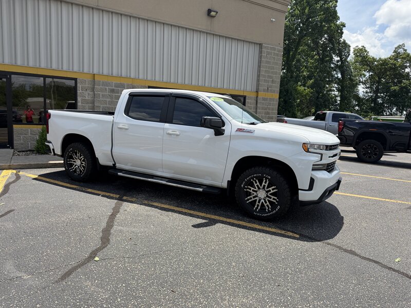 2020 Chevrolet Silverado 1500 RST - Photo 9 - Elkhart, IN 46514
