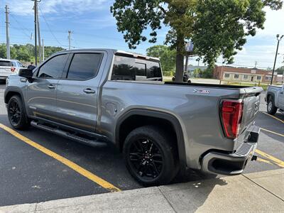 2021 GMC Sierra 1500 Elevation   - Photo 4 - Elkhart, IN 46514