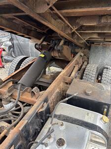 2002 Ford F-650   - Photo 19 - Elkhart, IN 46514