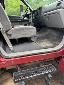 2002 Ford F-650   - Photo 12 - Elkhart, IN 46514