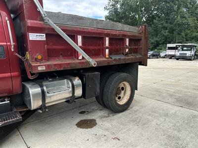 2002 Ford F-650   - Photo 9 - Elkhart, IN 46514