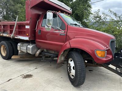 2002 Ford F-650   - Photo 6 - Elkhart, IN 46514