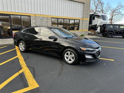 2020 Chevrolet Malibu LS   - Photo 7 - Elkhart, IN 46514