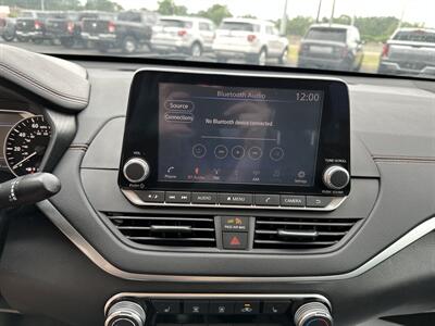 2019 Nissan Altima 2.5 SR   - Photo 10 - Elkhart, IN 46514