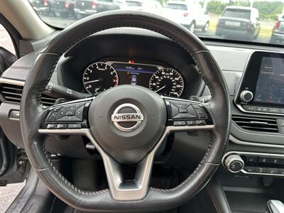 2019 Nissan Altima 2.5 SR   - Photo 7 - Elkhart, IN 46514