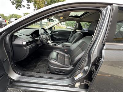 2019 Nissan Altima 2.5 SR   - Photo 11 - Elkhart, IN 46514