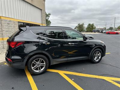 2017 Hyundai SANTA FE Sport 2.4L   - Photo 8 - Elkhart, IN 46514