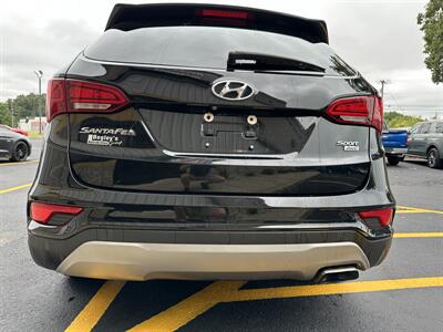 2017 Hyundai SANTA FE Sport 2.4L   - Photo 6 - Elkhart, IN 46514