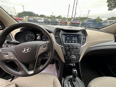 2017 Hyundai SANTA FE Sport 2.4L   - Photo 21 - Elkhart, IN 46514