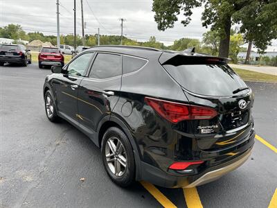 2017 Hyundai SANTA FE Sport 2.4L   - Photo 4 - Elkhart, IN 46514