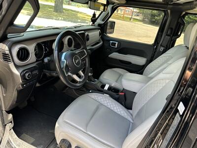 2022 Jeep Wrangler Unlimited High Altitude 4xe   - Photo 7 - Elkhart, IN 46514