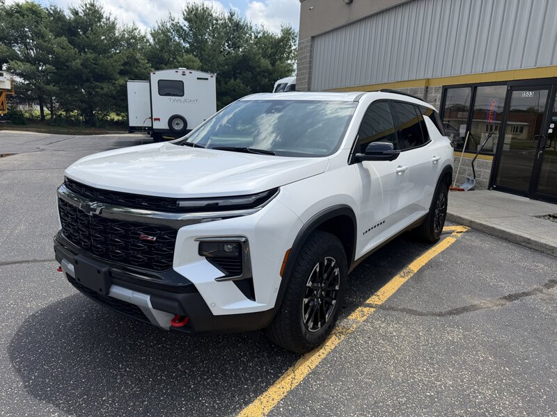 2024 Chevrolet Traverse Z71   - Photo 1 - Elkhart, IN 46514