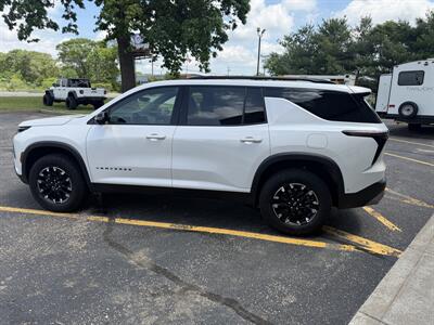 2024 Chevrolet Traverse Z71 - Photo 3 - Elkhart, IN 46514