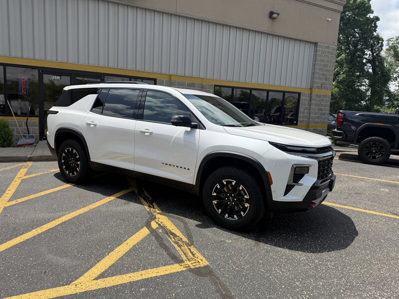 2024 Chevrolet Traverse Z71 - Photo 8 - Elkhart, IN 46514