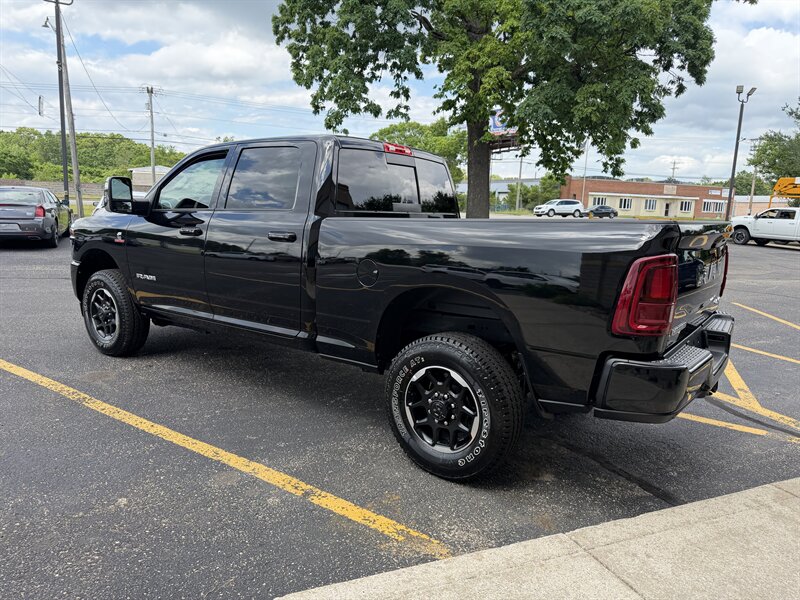 2026 RAM 2500 Laramie - Photo 4 - Elkhart, IN 46514