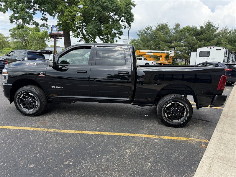 2026 RAM 2500 Laramie - Photo 3 - Elkhart, IN 46514