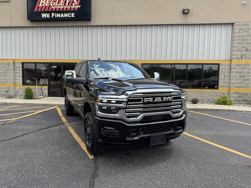 2026 RAM 2500 Laramie - Photo 9 - Elkhart, IN 46514
