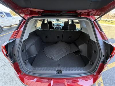 2024 GMC Terrain SLE   - Photo 12 - Elkhart, IN 46514