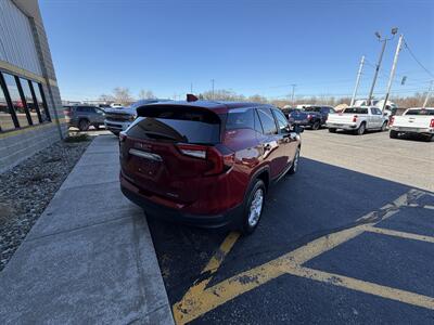 2024 GMC Terrain SLE   - Photo 6 - Elkhart, IN 46514