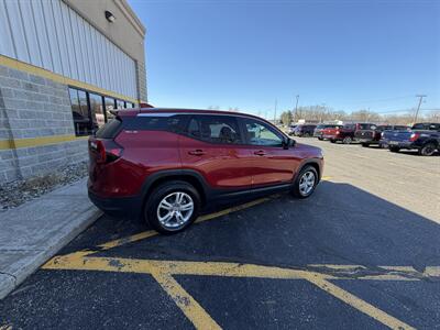 2024 GMC Terrain SLE   - Photo 7 - Elkhart, IN 46514