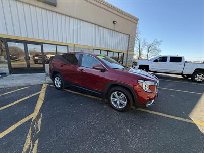 2024 GMC Terrain SLE   - Photo 8 - Elkhart, IN 46514