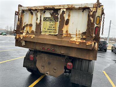 2009 Chevrolet 7500 Dump Truck   - Photo 3 - Elkhart, IN 46514