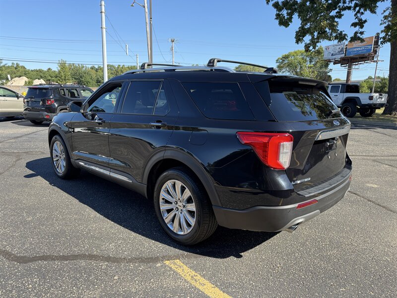 2020 Ford Explorer Limited - Photo 3 - Elkhart, IN 46514